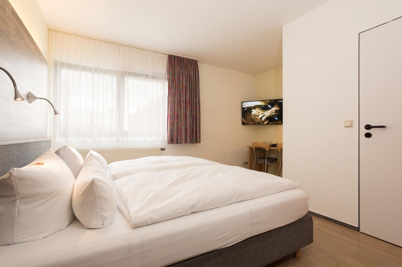 Hotel & Wirtshaus Hansen برجيش جلادباخ المظهر الخارجي الصورة